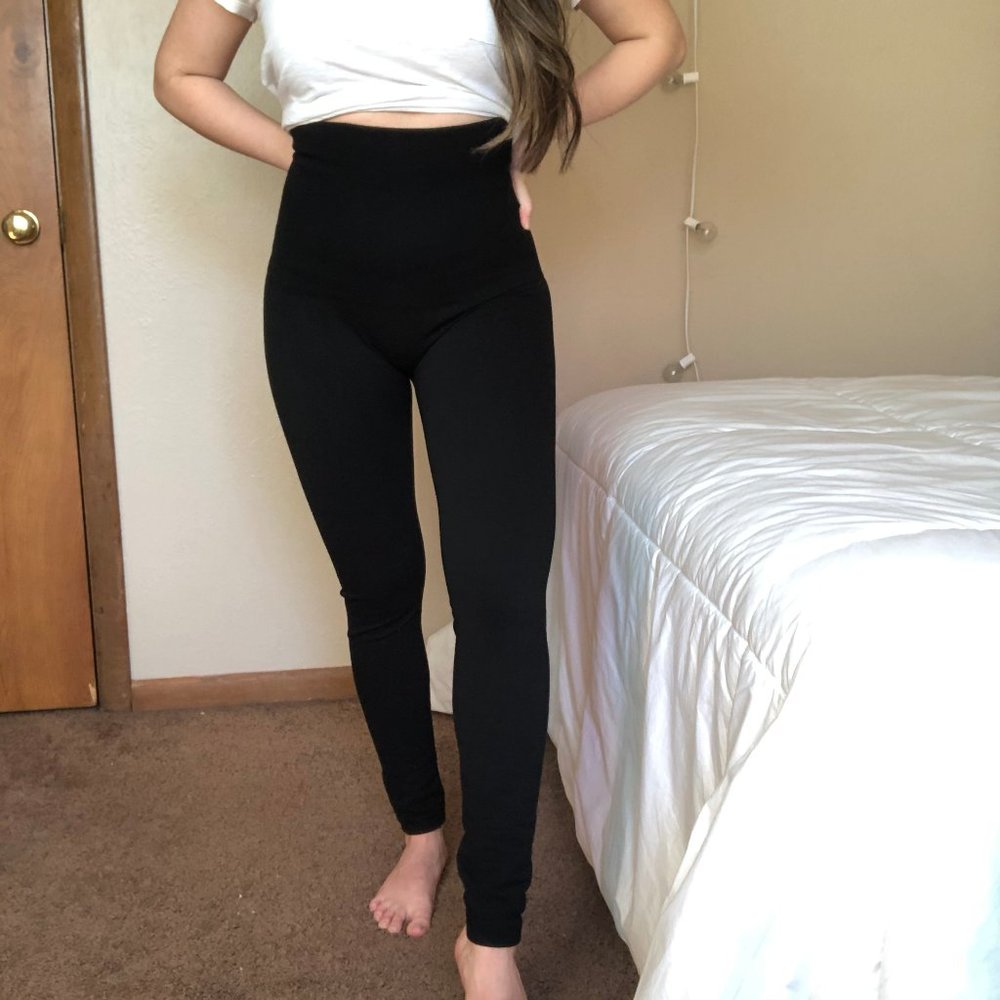 YELETE Highrise Black Leggings NWT
